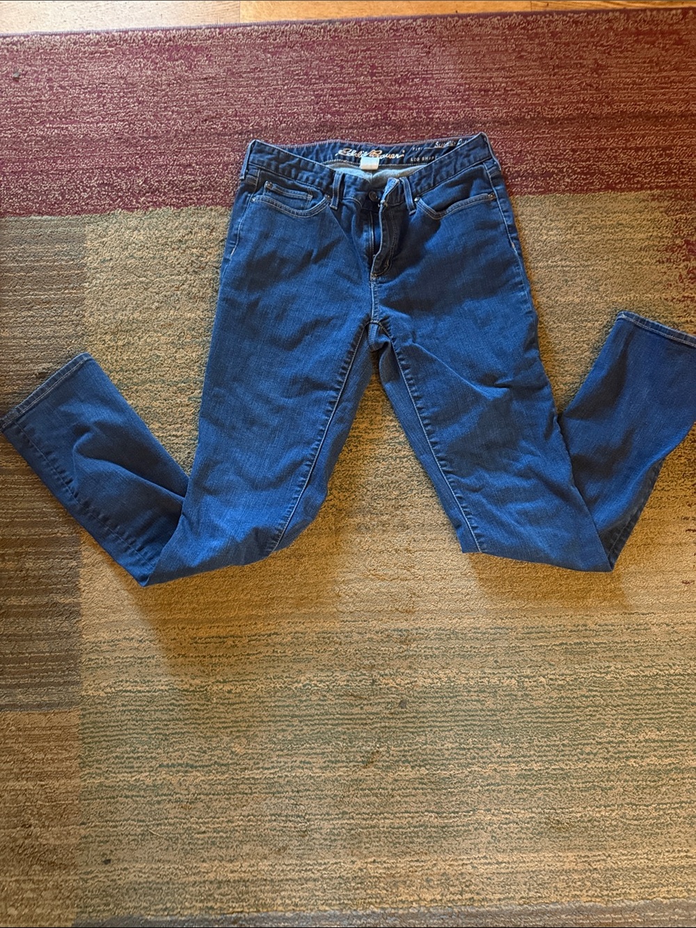Eddie Bauer Dark Blue Denim Jeans size 8 slightly curvy fit straight leg